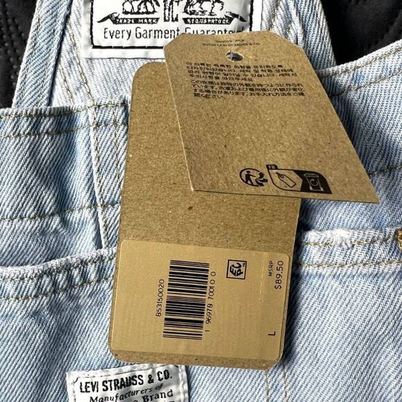 Levi's Women's Vintage Overalls Blue light Wash Stone Shadow Design SZ L: NWT - Picture 16 of 16